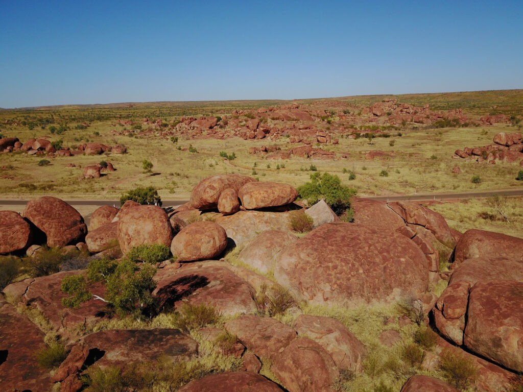 devil marbles_australie_voyage_travel_rocher géant
