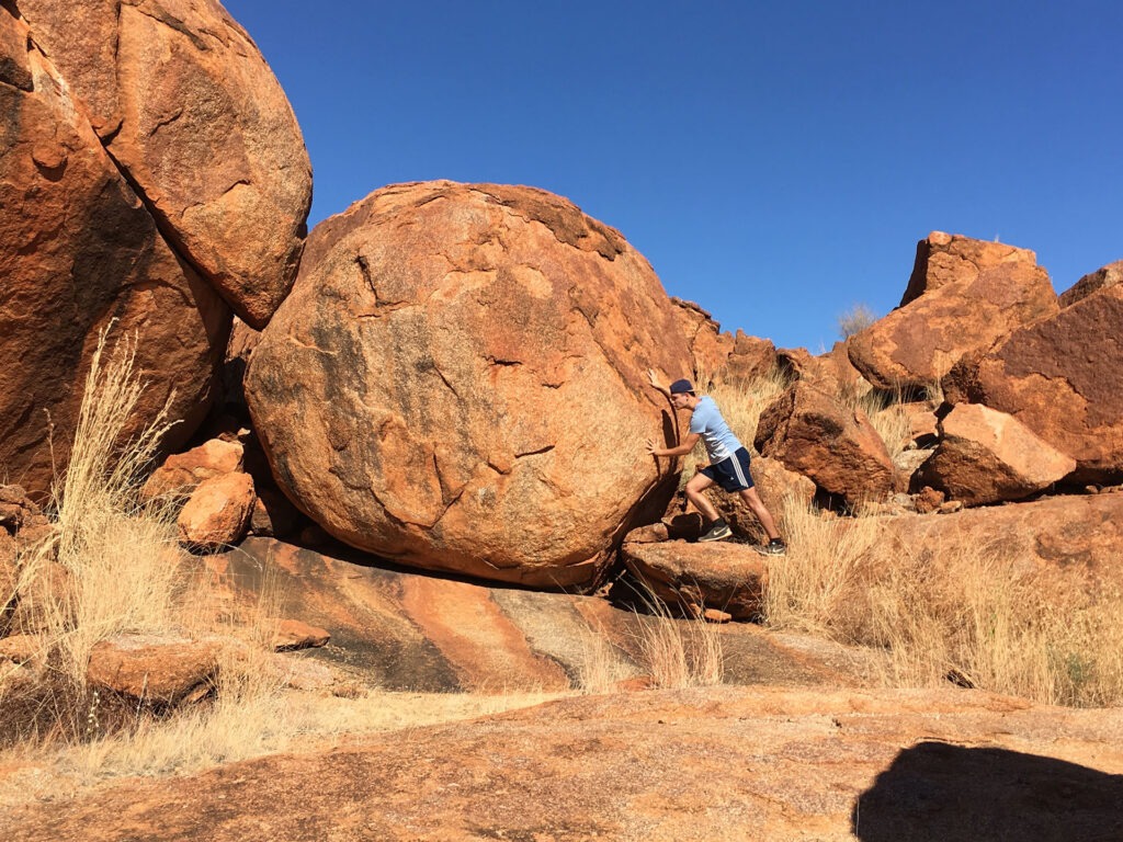 devil marbles_australie_voyage_travel_rocher géant