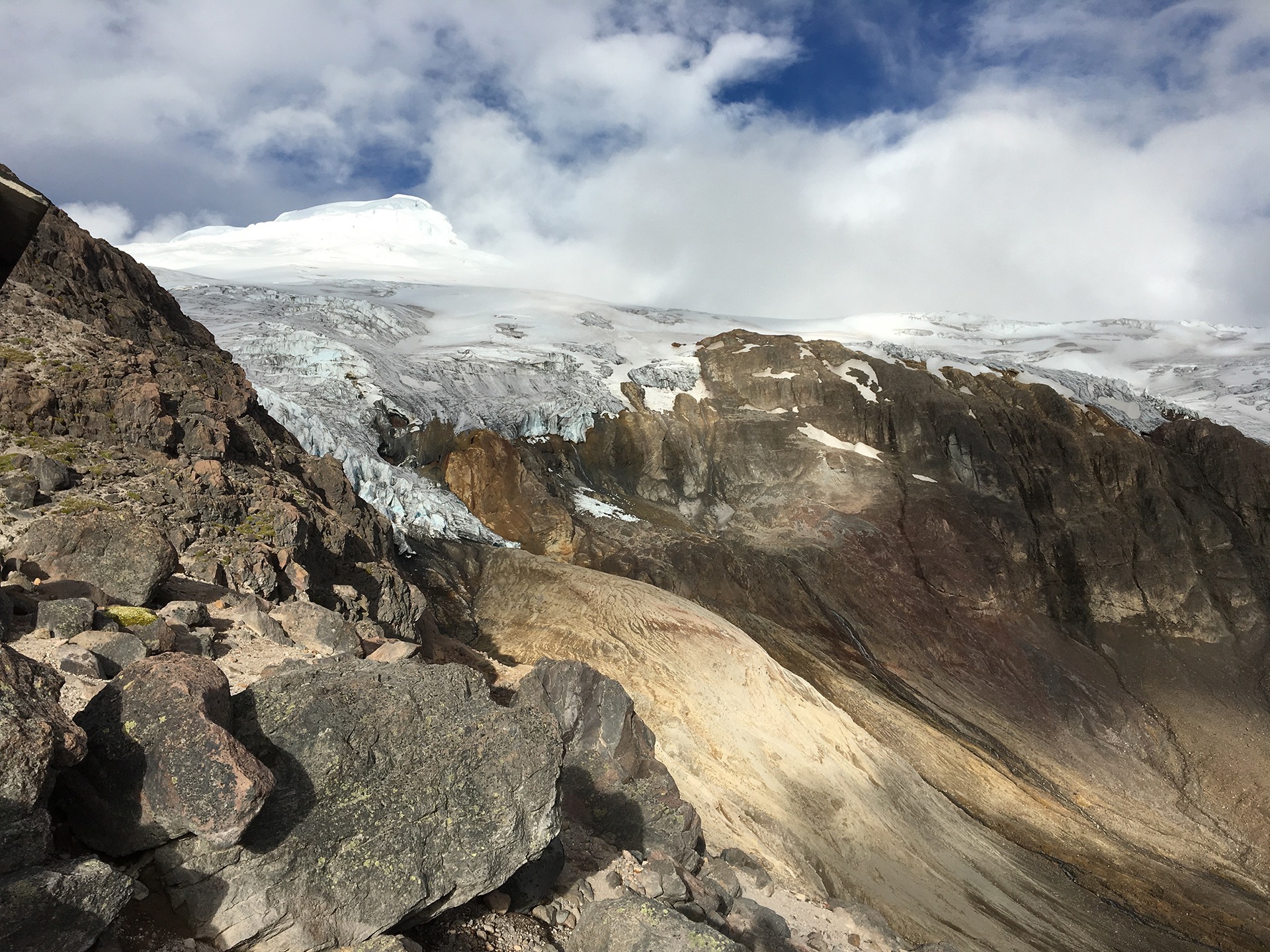 cyambe_escalde_dure_neige